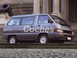 Toyota Model F 1987 Minivan Model F 1.8 AUTOMATICO (79 CV)