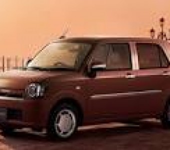 Daihatsu Mira e:S  2014