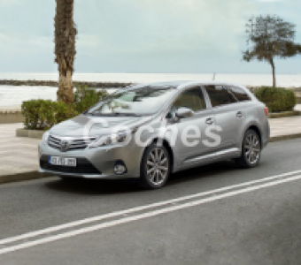 Toyota Avensis  2011