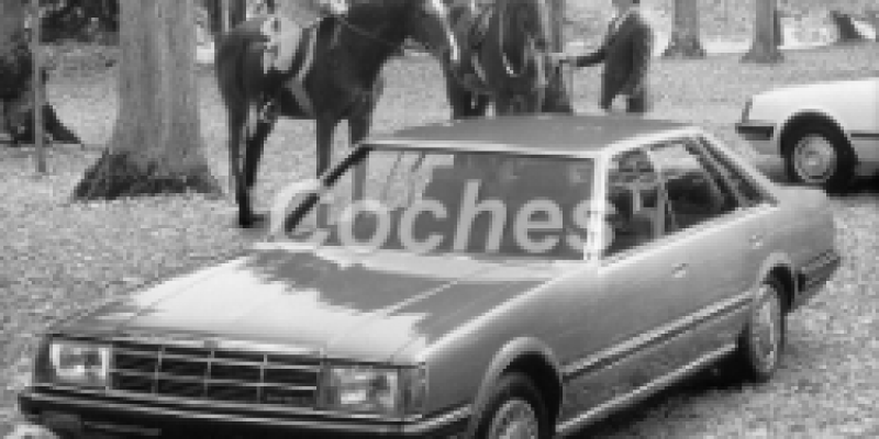 Datsun Laurel 1984 Sedan IV (C21) 2.4 MANUAL (120 CV)