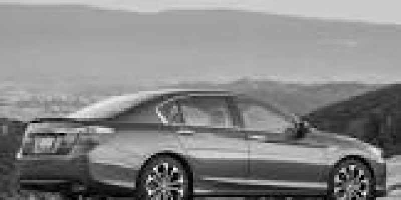 Honda Accord 2015 Sedan IX Plug-In 2.0hyb CVT (143 CV)