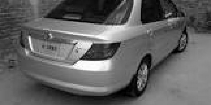 Honda City 2002 Sedan III 1.5 MANUAL (115 CV)