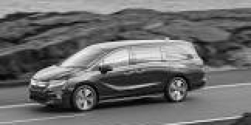 Honda Odyssey 2019 Minivan V Restyling 2.4 CVT (190 CV)