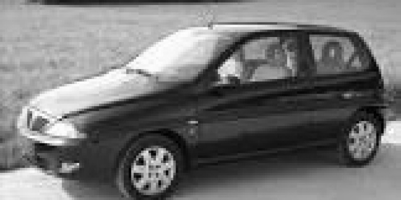 Lancia Ypsilon 1995 Hatchback 3-Puertas I (Type 840) 1.2 CVT (60 CV)