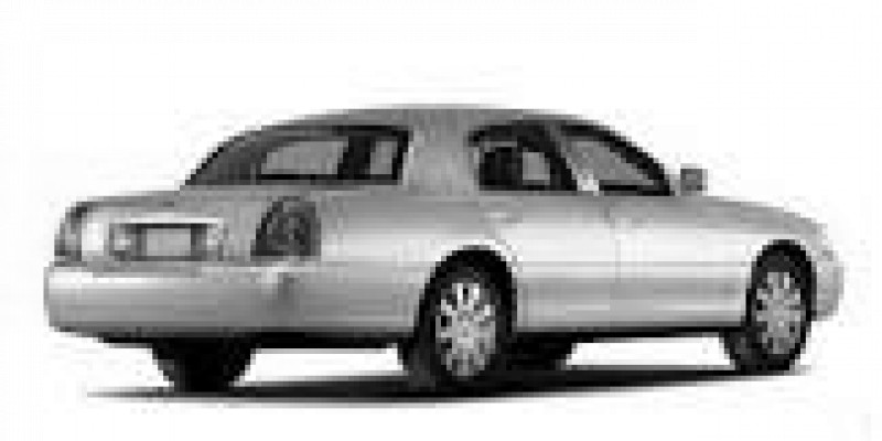 Lincoln Town Car 2006 Sedan III Restyling 4.6 AUTOMATICO (227 CV)