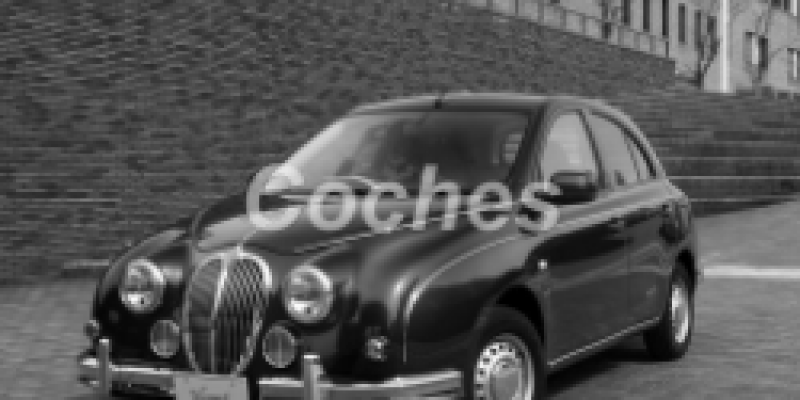 Mitsuoka Viewt 2012 Sedan III (K13) 1.2 CVT (79 CV)