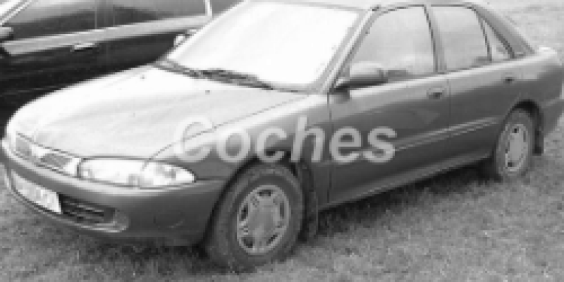 Proton Persona 2001 Hatchback 5-Puertas I 1.8 AUTOMATICO (116 CV)