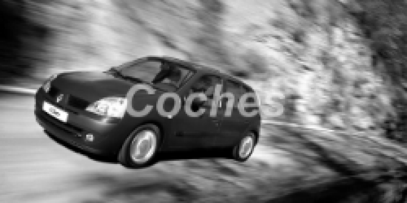 Renault Clio 2003 Hatchback 5-Puertas II Restyling 2 1.4 MANUAL (98 CV)