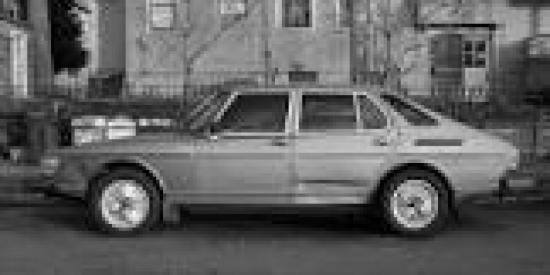 Saab 900 1982 Sedan I 2.0 MANUAL (107 CV)