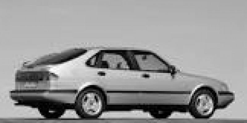 Saab 900 1984 Sedan 2-Puertas I 2.0 MANUAL (107 CV)