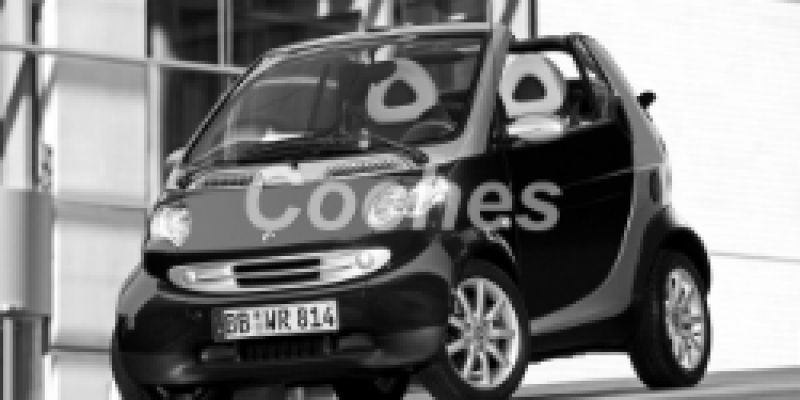 Smart Fortwo 2006 Roadster I Restyling 0.8d AUTOMATICO (41 CV)
