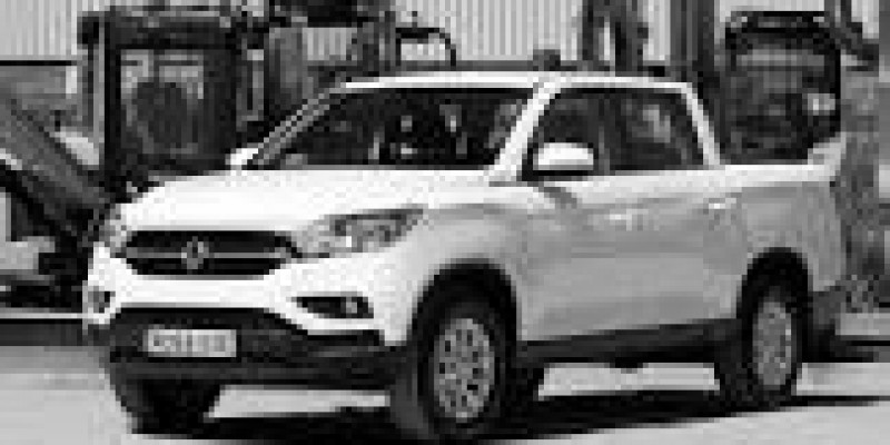 SsangYong Musso 2018 Pickup Double Cab II 2.0 AUTOMATICO (225 CV) 4WD