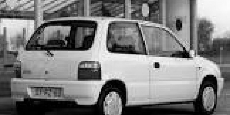 Suzuki Alto 1999 Hatchback 3-Puertas V 0.7 MANUAL (46 CV)