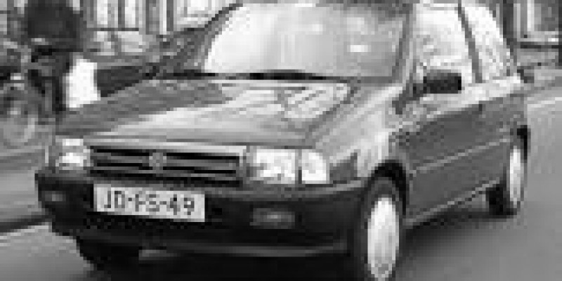 Suzuki Alto 2004 Hatchback 3-Puertas V 0.7 MANUAL (54 CV) 4WD