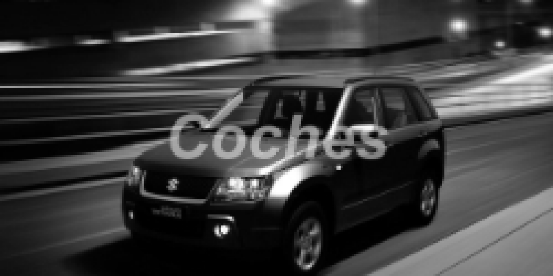 Suzuki Grand Vitara 2005 SUV 5-Puertas III 2.0 MANUAL (140 CV) 4WD