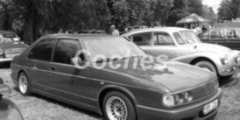 Tatra T700 1999 Sedan 2-Puertas T700 GT 3.5 MANUAL (200 CV)