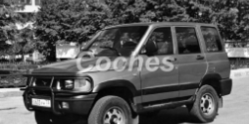 UAZ 3160 2001 SUV 5-Puertas 3160 31604 2.5d MANUAL (105 CV) 4WD